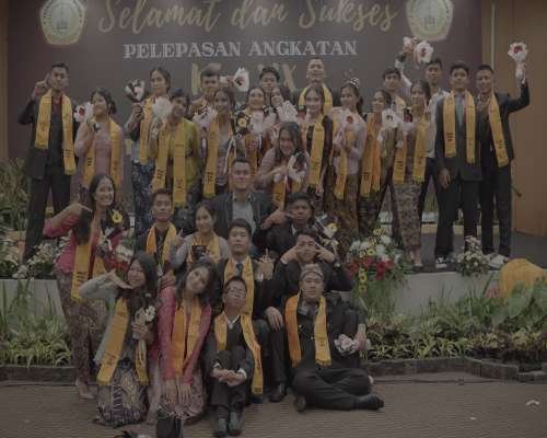 senin_pelepasan kelas xii Ak-19